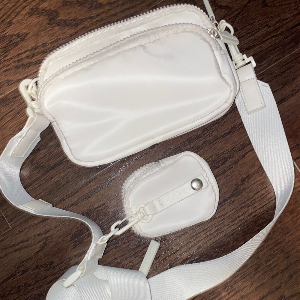 American Eagle Fanny Pack